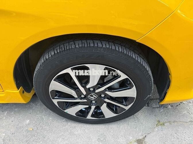 Honda Brio RS 2021 đi 29.000 km một chủ không lỗi