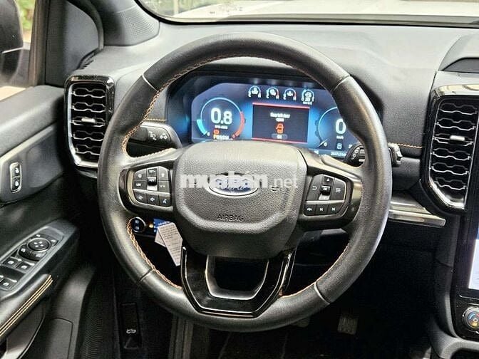 Ford Everest Wildtrak 2023, lướt 26000 km, ht góp.