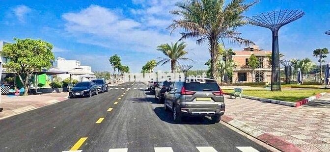 Cần bán gấp lô đất trong KCN VSIP Bình Dương, mặt tiền đường 25m
