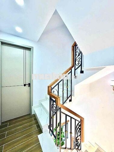 Bán nhà 5 tầng view sông trục Dương Quảng Hàm, Gò Vấp, tiện xây CHDV.