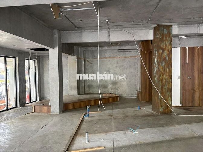 Mặt bằng 2 mặt tiền Lý Chính Thắng Q3 