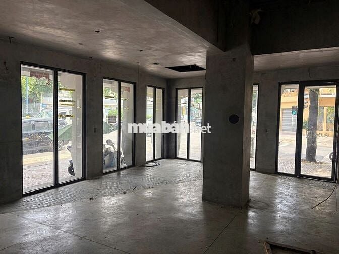 Mặt bằng 2 mặt tiền Lý Chính Thắng Q3 