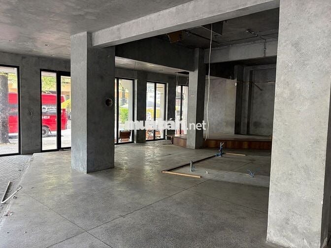 Mặt bằng 2 mặt tiền Lý Chính Thắng Q3 