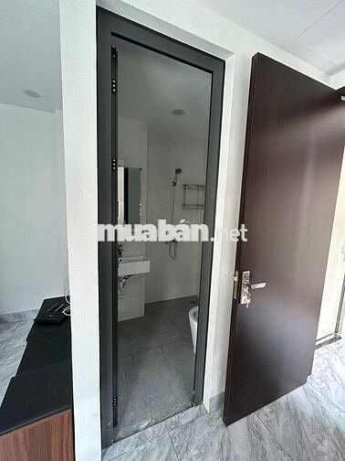 Thuê chung cư mini 5,5 triệu full nội thất, thang máy, ban công riêng