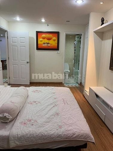 Cho thuê căn hộ tại chung cư 312 Lạc Long Quân, 65m2 2PN, 1WC giá 10tr