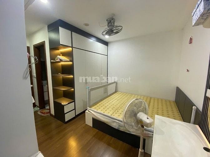 Cho thuê CHCC Phương Đông 2n2wc full đồ hướng mát tiện ích nhiều