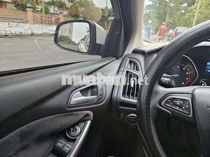 Focus 2017 hatback . bản trend. odo 91200km