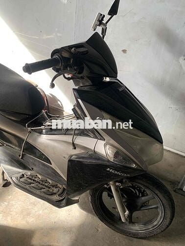 Honda Air Blade Đen, Bạc động cơ mạnh