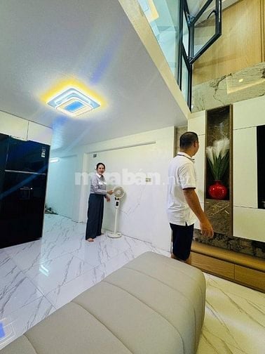 Bán Nhà phân lô xây mới 100%, thiết kế hiện đại, thang máy, ôtô đỗ cửa