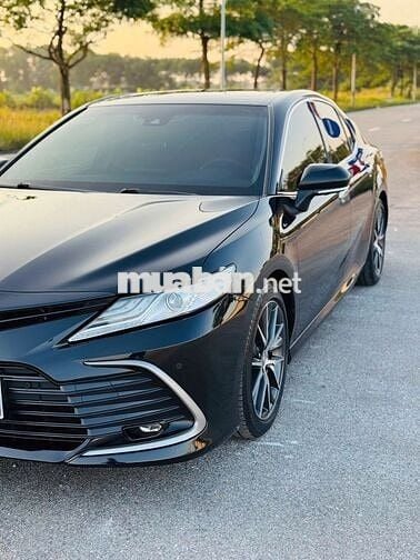 Toyota Camry 2.5Q 2022 Đen Tự động
