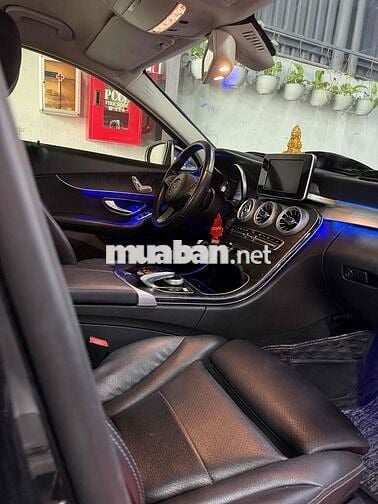 Mercedes-Benz C200 2018 Đen
