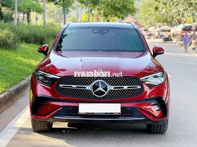 Mercedes-Benz GLC300 4Matic 2023 Đỏ