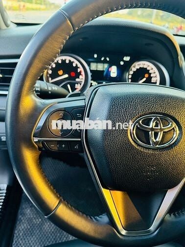 Toyota Camry 2.5Q 2022 Đen Tự động