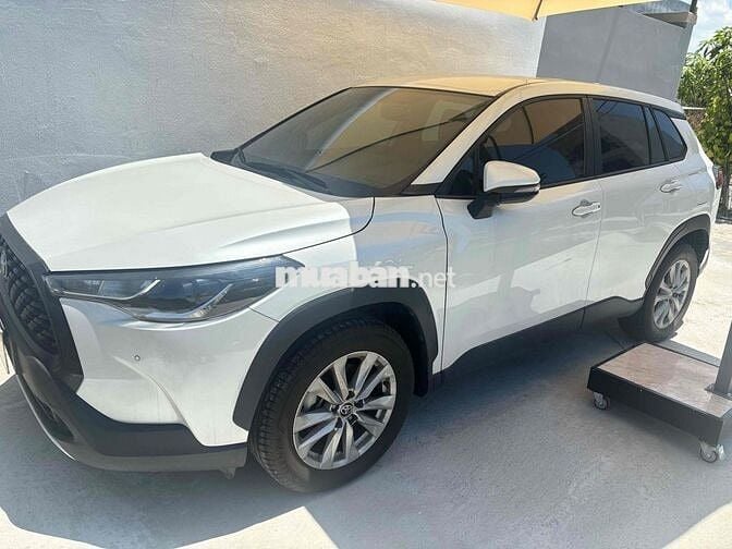 Toyota Corolla Cross 1.8G 2022 Trắng 17000 km
