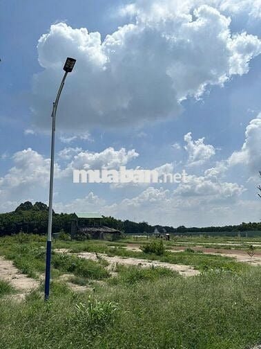 Chủ thua lỗ cần bán gấp lô đất 335tr ngay mặt tiền đường Cao Bá Quát