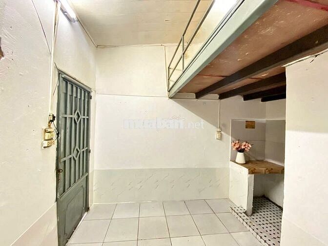 Dãy trọ truyền thống giá rẻ gần chợ phạm Văn bạch