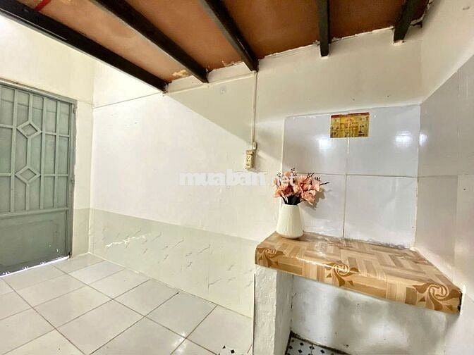 Dãy trọ truyền thống giá rẻ gần chợ phạm Văn bạch
