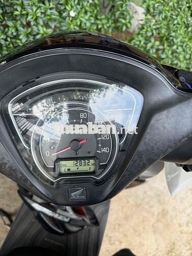 Honda Vision 2025 12.800 km