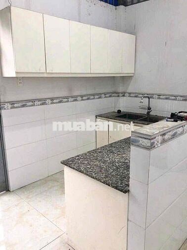 nhà cho thuê nguyên căn 1 trệt 2 lầu,3p ngủ,2wc giá 11tr/th