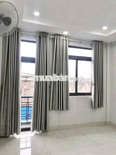 nhà cho thuê nguyên căn 1 trệt 2 lầu,3p ngủ,2wc giá 11tr/th