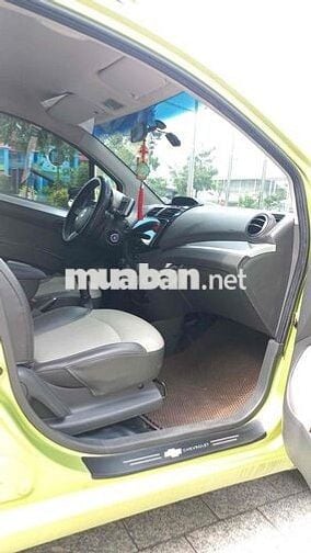 Chevrolet Spark LT Xanh lá 5 chỗ