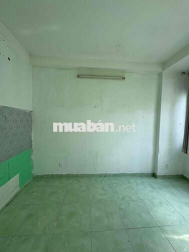 PHÒNG TRỌ 25m2 NGAY CHỢ LÊ VĂN QUỚI