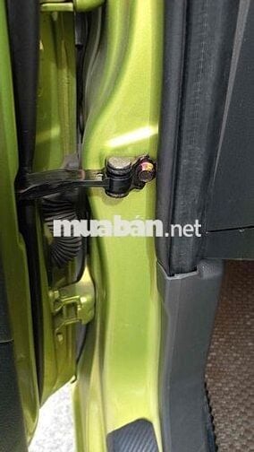 Chevrolet Spark LT Xanh lá 5 chỗ
