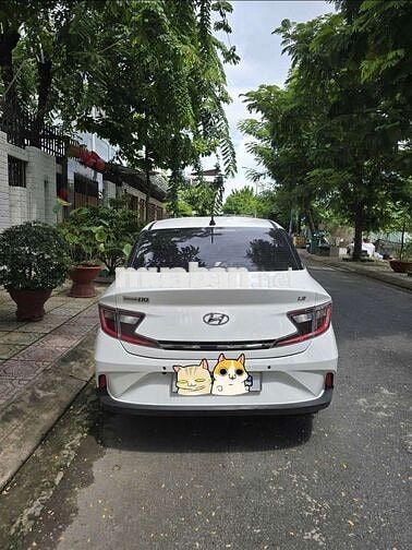 Hyundai Grand i10 Trắng Số tự động 5 chỗ