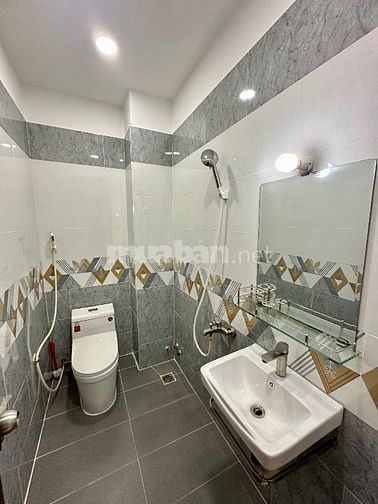 Nhà 4 tầng 3,7x20 Mã Lò kế khu TÊN LỬA - Giá 7,39 tỉ
