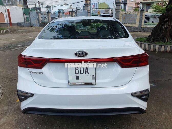 KIA CERATO XS 2018 Số sàn Trắng Da