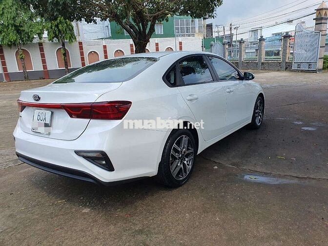 KIA CERATO XS 2018 Số sàn Trắng Da