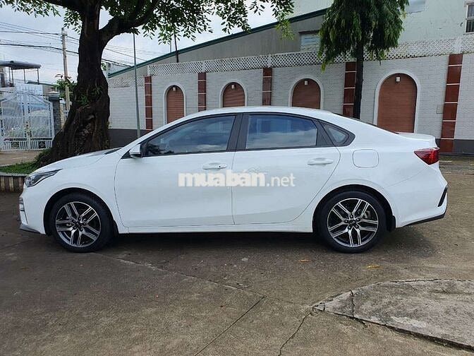 KIA CERATO XS 2018 Số sàn Trắng Da