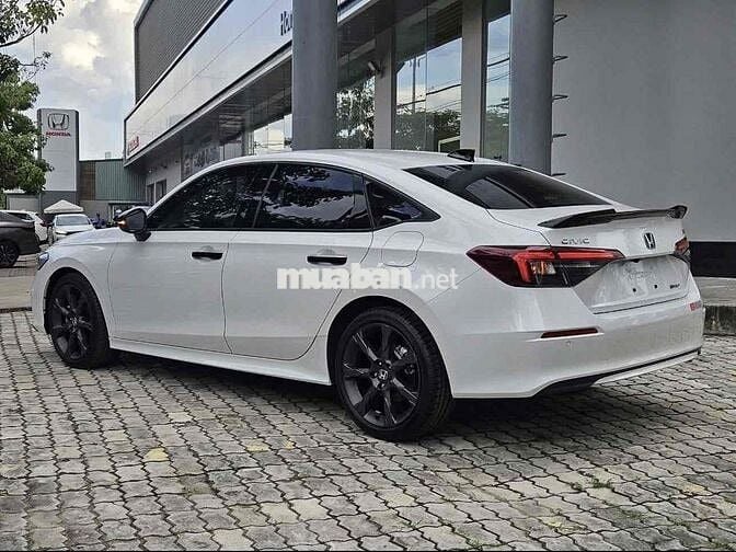 Honda Civic Hev 2024 Trắng Ngọc 13.000km Nhập khẩu
