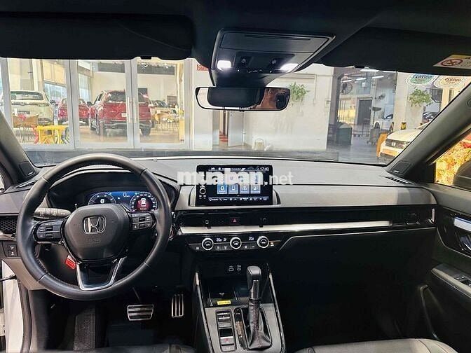 Honda CR-V RS e:HEV 2024 Trắng Hybrid 15.000 km