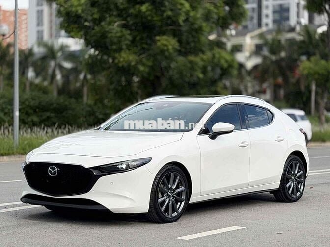 Mazda 3 Sport Premium 2020 Trắng 7 vạn km