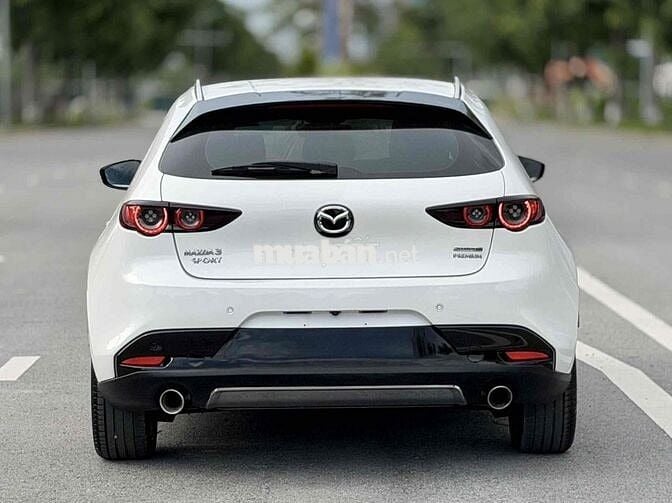 Mazda 3 Sport Premium 2020 Trắng 7 vạn km
