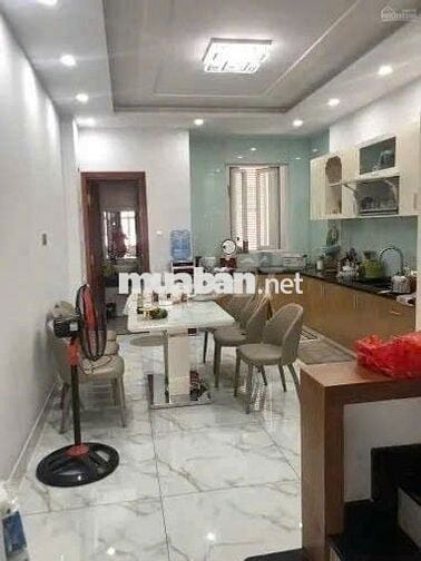 Góc 2 Mặt Tiền Huỳnh Văn Bánh và Trần Huy Liệu 350m2 Có 5 Lầu  48Tr