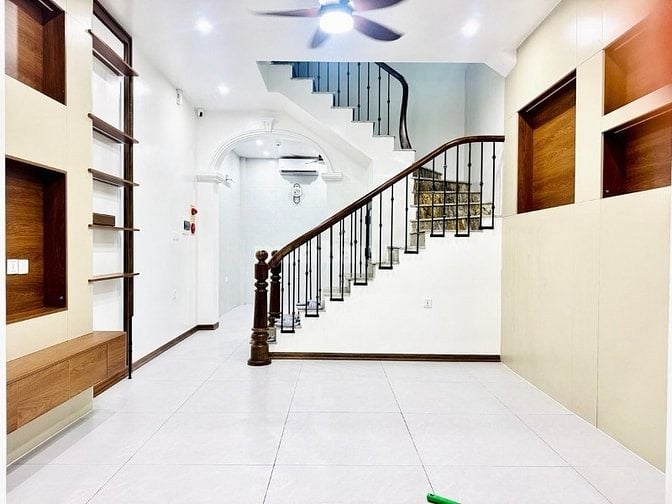 CHỈ 12.X TỶ CÓ NHÀ ĐẸP TRƯỜNG CHINH TT ĐỐNG ĐA 45M , MT 4.5M 3 THOÁNG