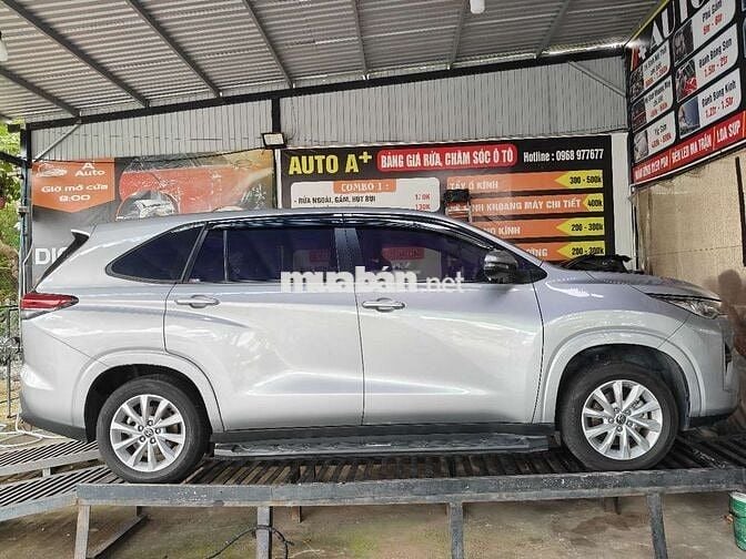 Toyota Innova Cross 2024 Bạc Indonesia