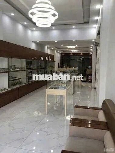 Góc 2 Mặt Tiền Huỳnh Văn Bánh và Trần Huy Liệu 350m2 Có 5 Lầu  48Tr