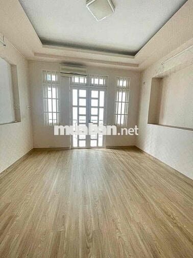Cho thuê nhà nguyên căn.trệt 2 lầu sân thượng . Phan đình phùng p1 PN