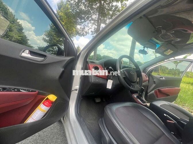 Hyundai I10 2016 Bạc 83250 km