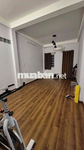 Góc MT Thuận Kiều- Phạm Hữu Chí P12 Q5-5 tầng- 4PN 4WC- 26 triệu