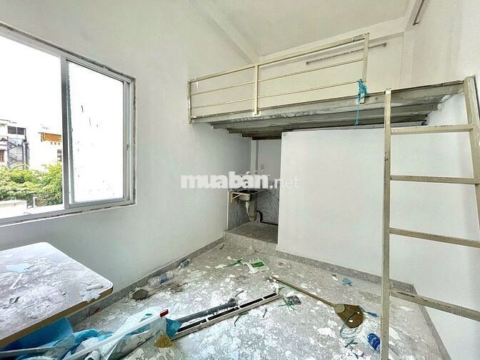 Duplex máy lạnh cửa sổ trời thoáng mát ngay chợ Lê Thị Hồng