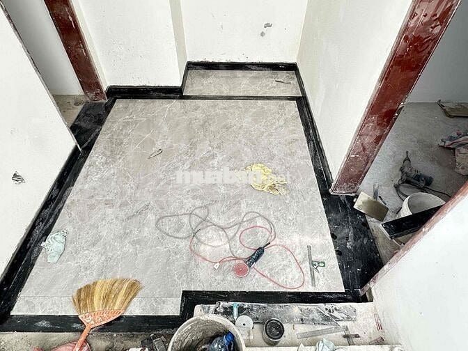 tuyển thợ phụ khâu hoàn thiện đi công trình