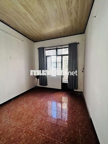 cho thuê nhà đúc lầu hẻm thông xe hơi thống nhất gò vấp 3.8x18 giá 11t