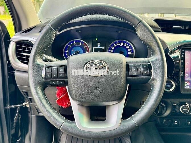 Toyota Hilux G 2015 4x4 AT Đen