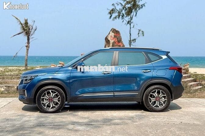 Kia Seltos Premium 2023 Xanh 19000 km