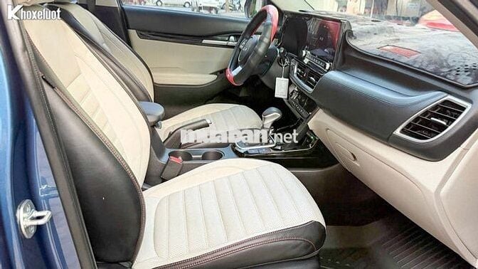 Kia Seltos Premium 2023 Xanh 19000 km