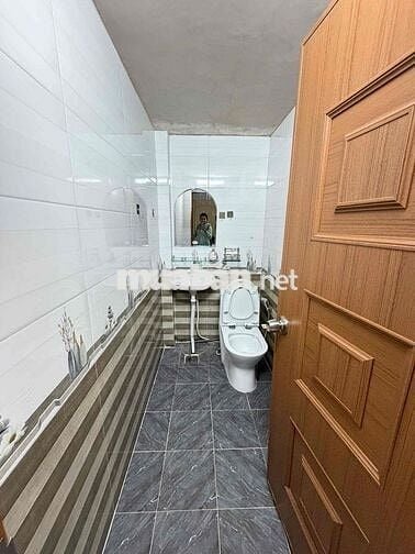 Nhà trệt lầu nguyên căn 2phòng sẵn 3máy lạnh gần ĐH FPT, Bệnh Viện Nhi